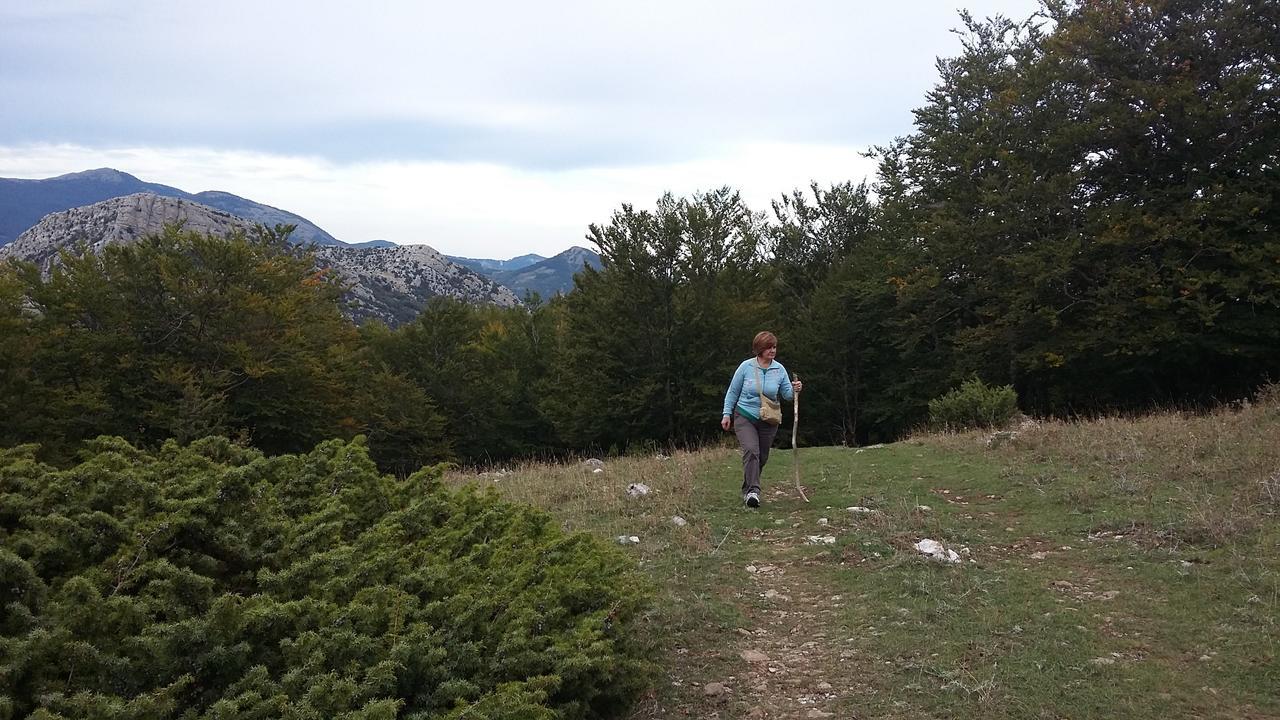 مبيت وإفطار Frascineto Montagne Rocciose المظهر الخارجي الصورة